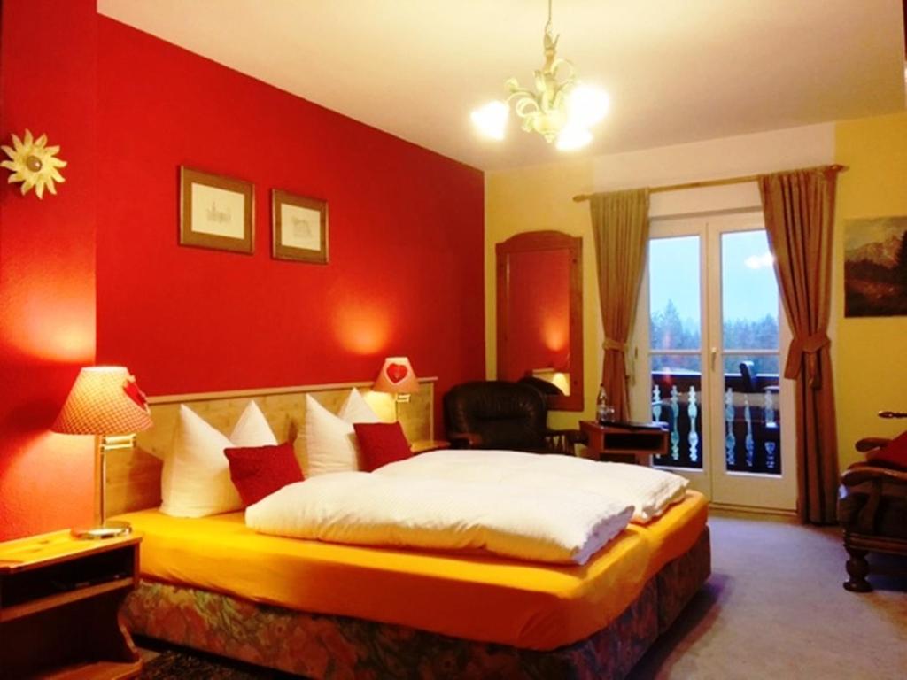 Bäckeralm© - B&B 16 + - 13