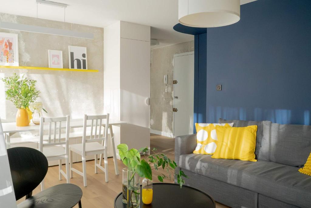 Blue Life 2-bed for 4 parking by the Garonne