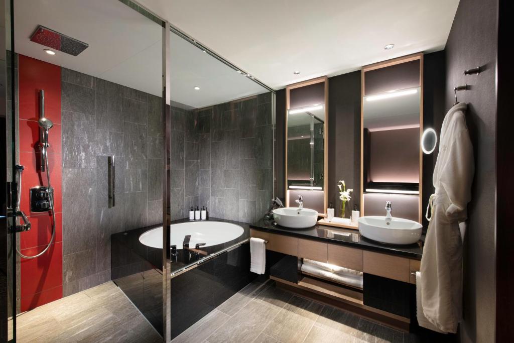 Conrad Osaka photo 2