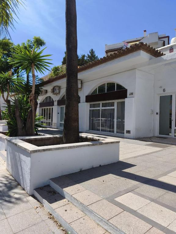 Duplex Carlota- 3-Bedroom Duplex for 6 with 3 Bathrooms and AC