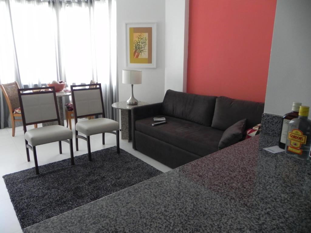  FLAT COMPLETO - FRENTE AO MAR