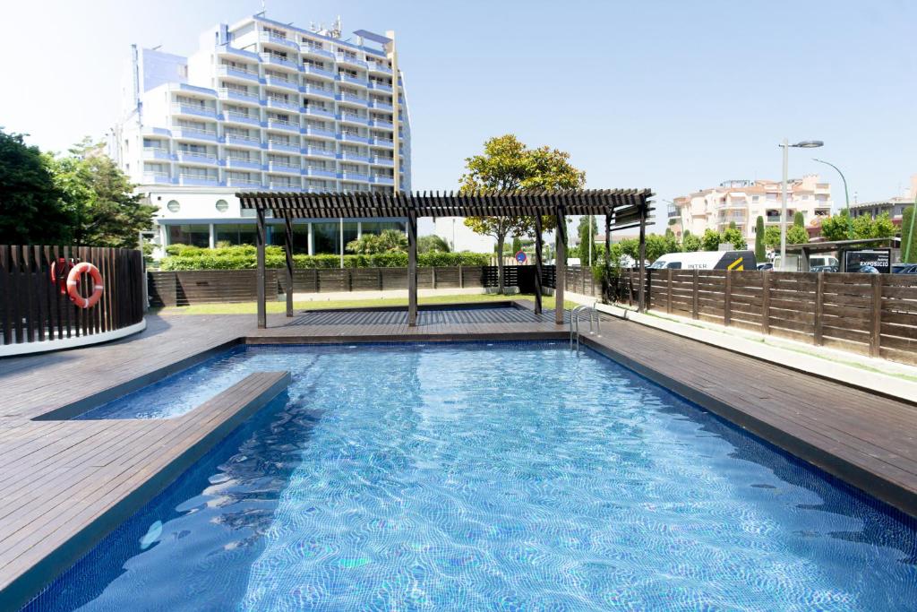 WELCS APARTAMENTO 492 EMP con piscina comunitaria