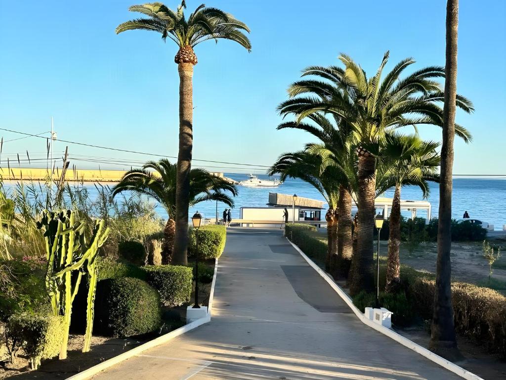 Appartement face à la mer avec parking gratuit libre d'accès