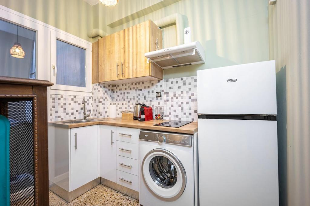 City center studio apartment