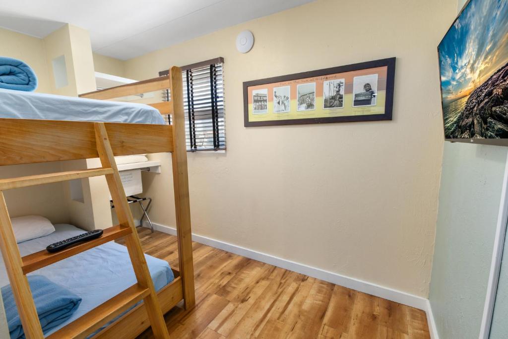 Blue Palms Resort - 