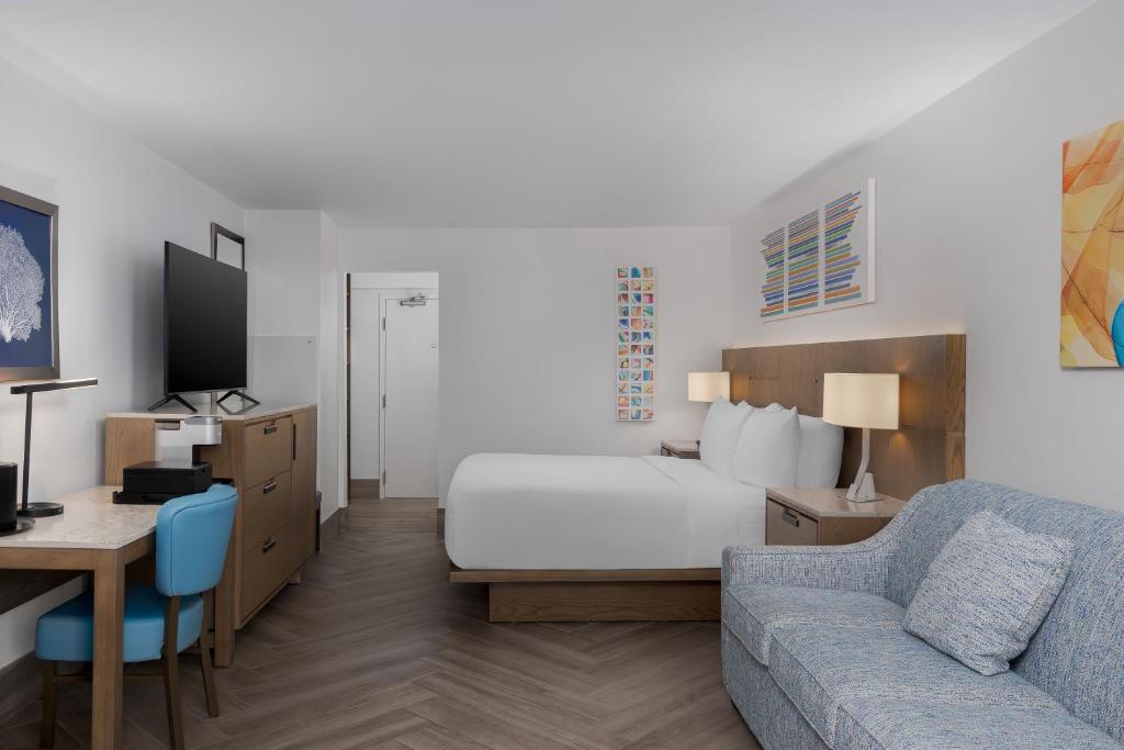 Sirata Beach Resort - 