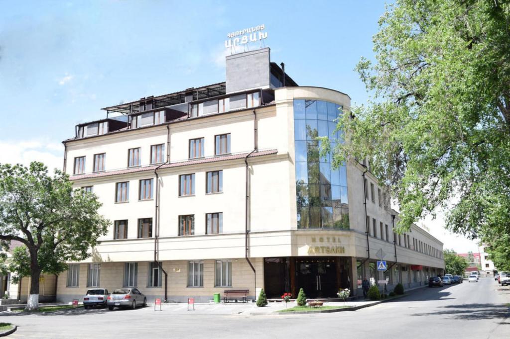 Budova, kde se hotel nachází