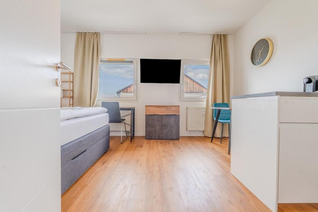 NOOR Bright Studio Workspace Parking Option