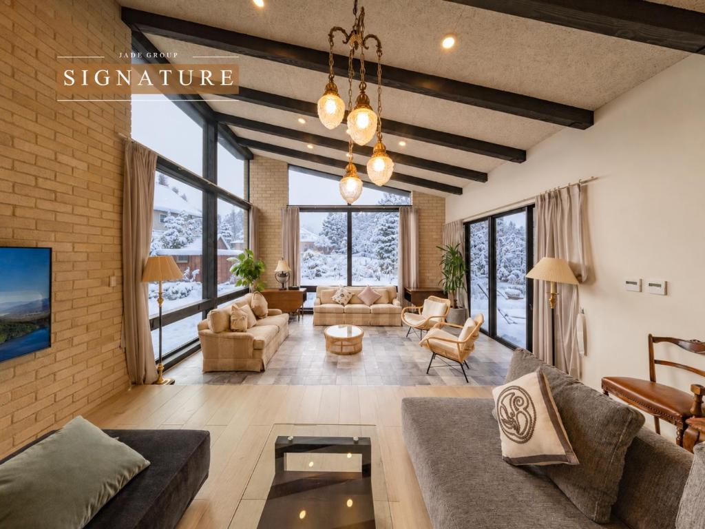 Hakuba Jolie Maison by Jade Villa