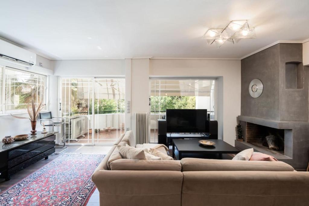 Luxe Bliss 2BR Glyfada