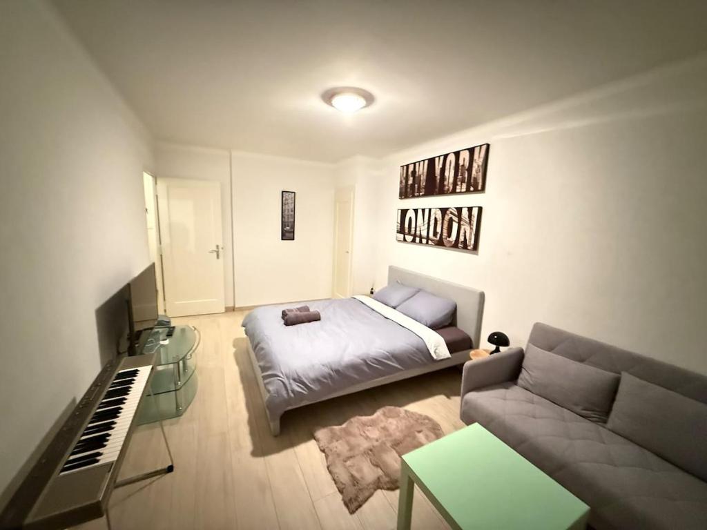 Premium studio, lake view and fully equipped