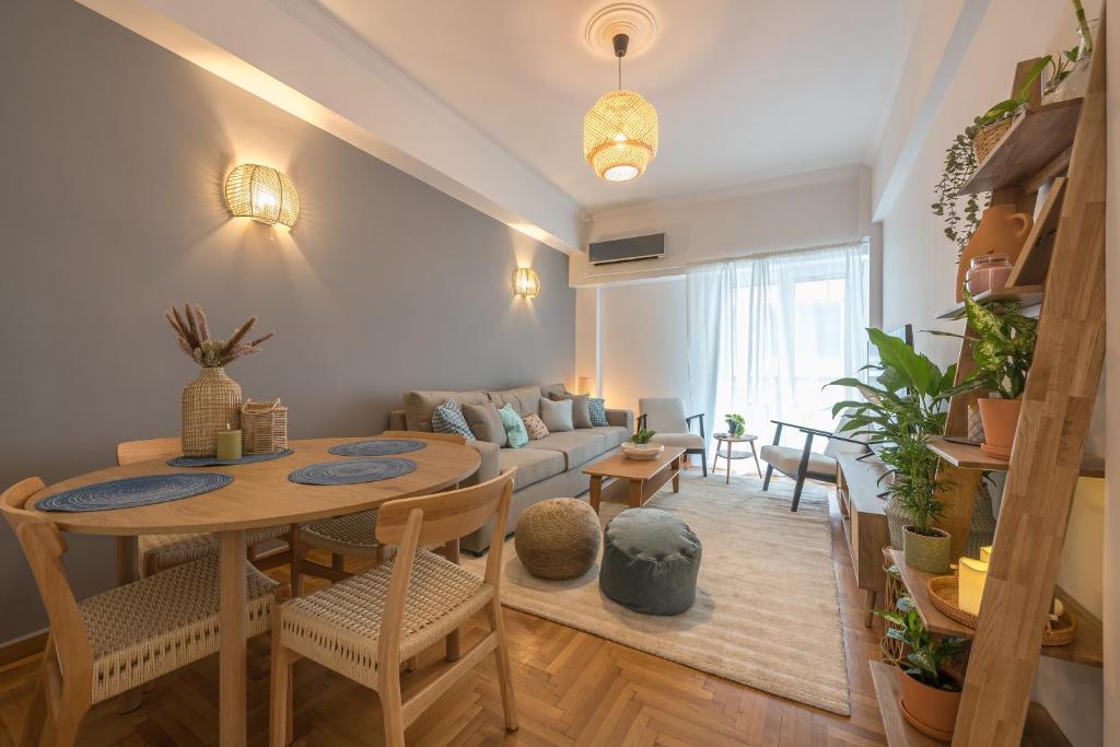 Chic 2BR Spacious Apt in Exarchia With Balcony