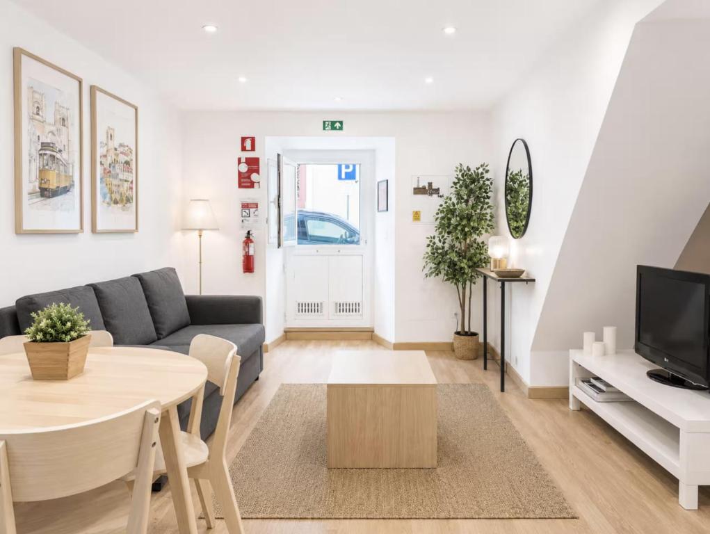 Charming Lisbon 7 by Homeful Homes