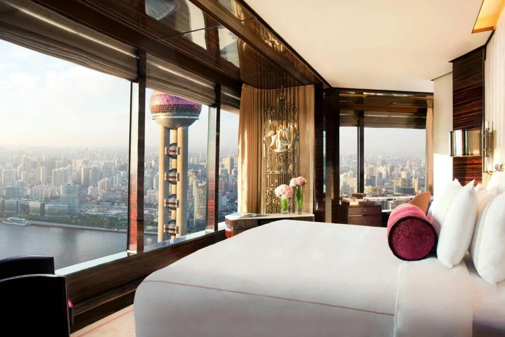 Premium Bund View Suite