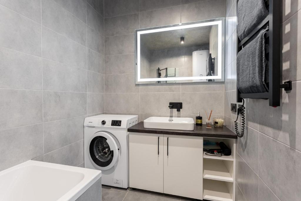 GREAT Residense Nyzkyi poverkh Dniprovska Naberezhna River Mall ZhK Hreit photo 3