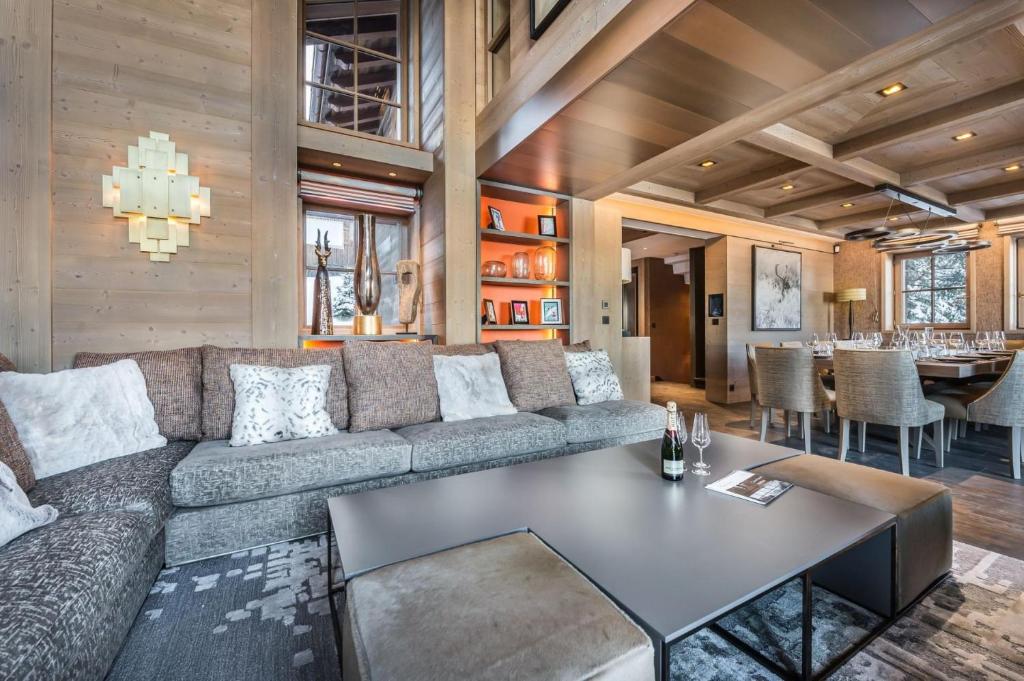 Luxuryy Chalet-La Plagne with Pool
