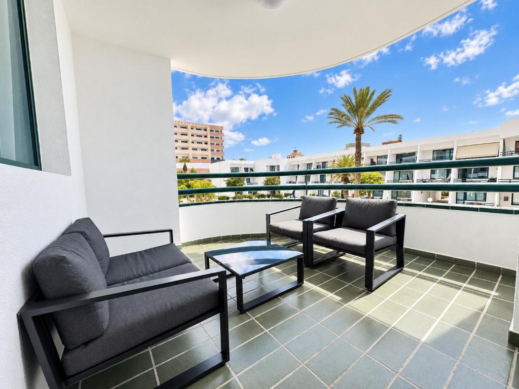 1The Best Location - Las Americas & Parking