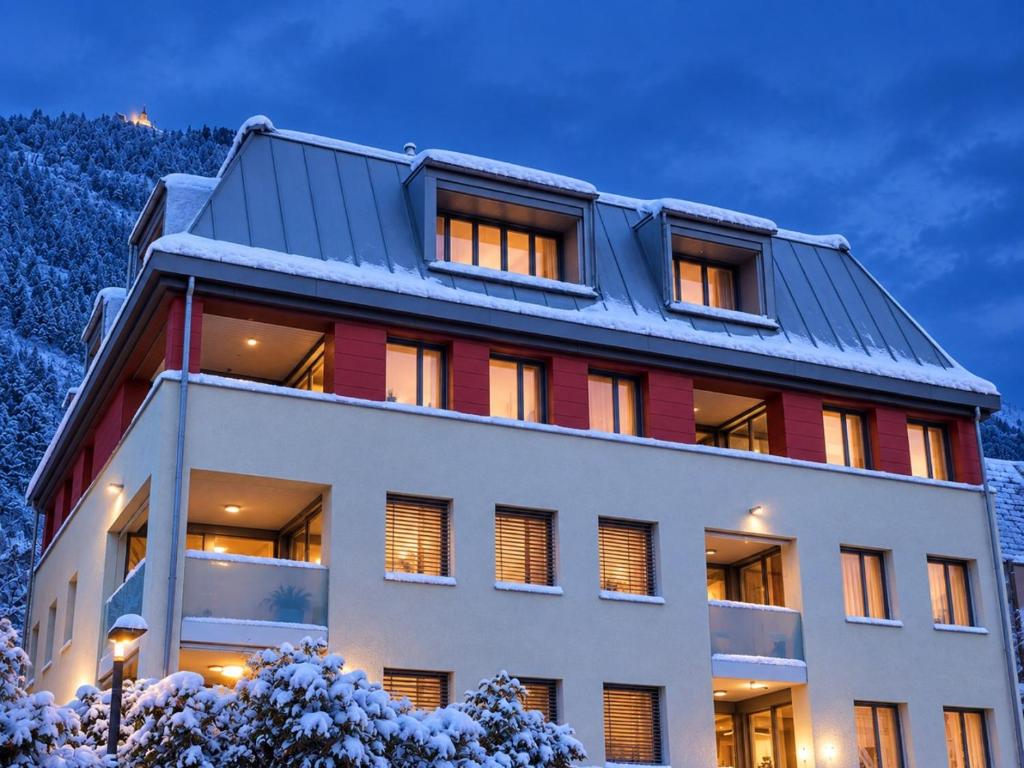 Modern with Alps Scenic Views and Concierge by SwissHut