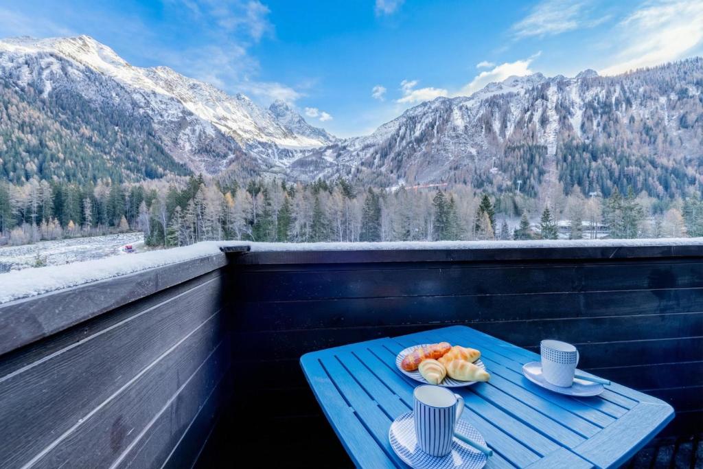 Grand Roc C319 from Slopes 280m, View, Parking & WiFi - Happy Rentals