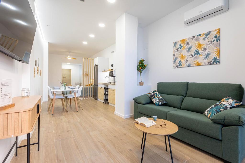 Estudio 2 camas y patio privado en Valencia