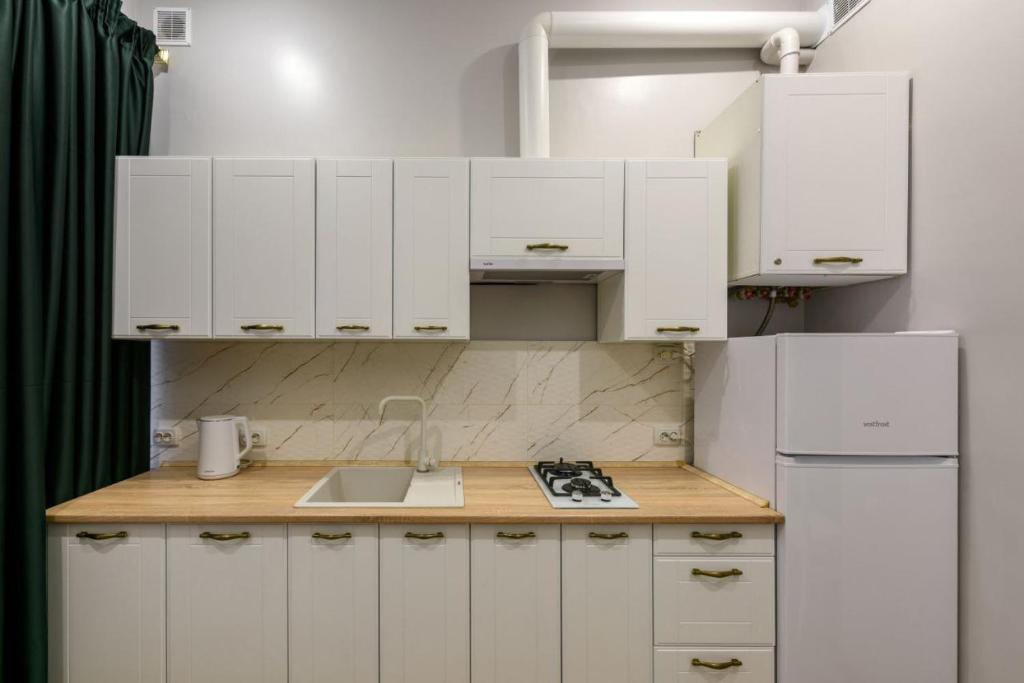 na Mytropolyta Hakmana Apartments photo 6