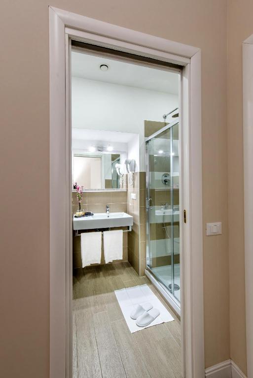A bathroom at Bloom Apartment by La Griffe