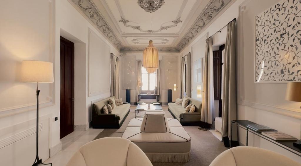 Hospes Palacio de los Patos, a Member of Design Hotels