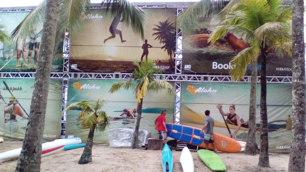  ALOHA em frente a praia- Suítes privativas & hostel