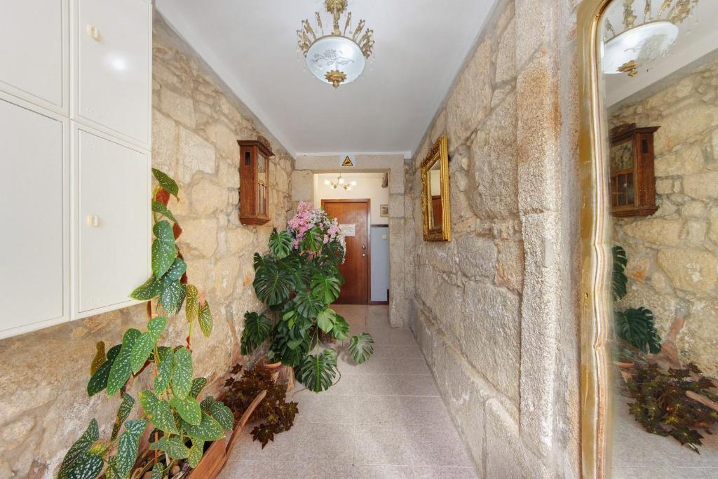 Fontainhas & Balcony Stone