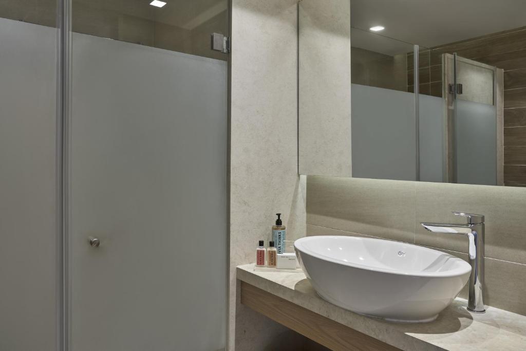Atlantica Bay - Adults Only - 
