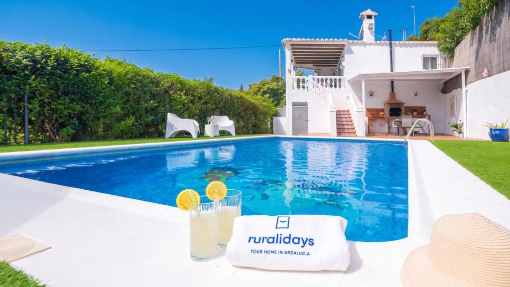 Casa Maite Sol Nerja by Ruralidays