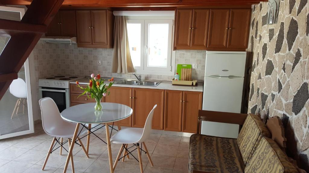 Wisteria Apartments - 19