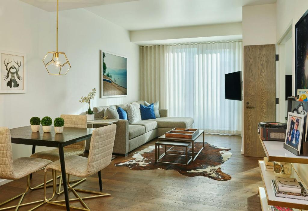 Halcyon - A Hotel in Cherry Creek - 