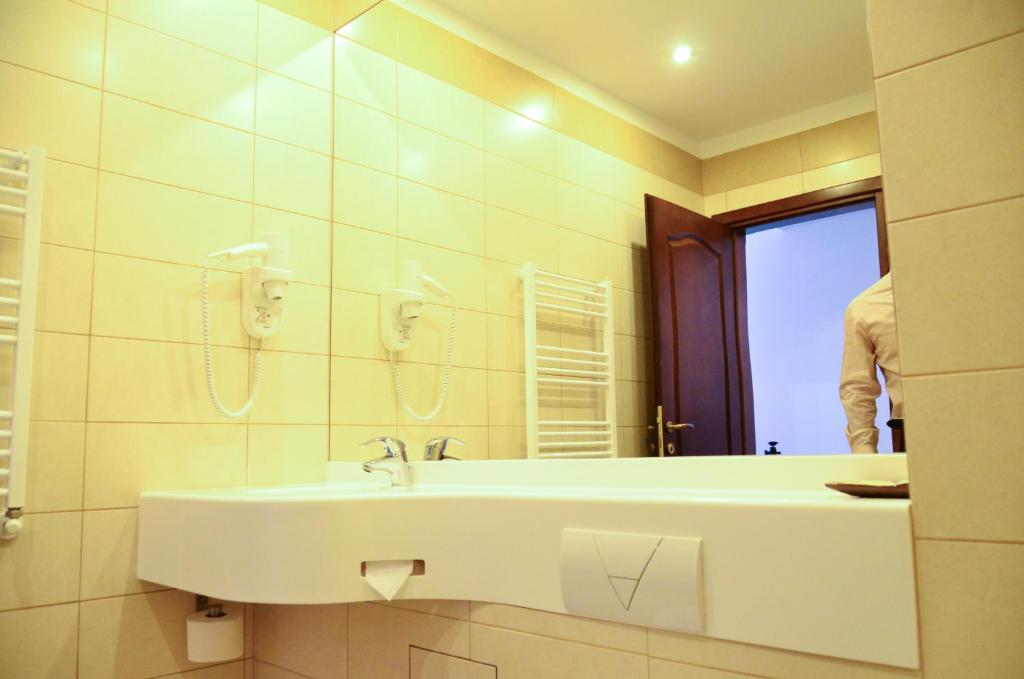 Koupelna v ubytování Hotel Miraj