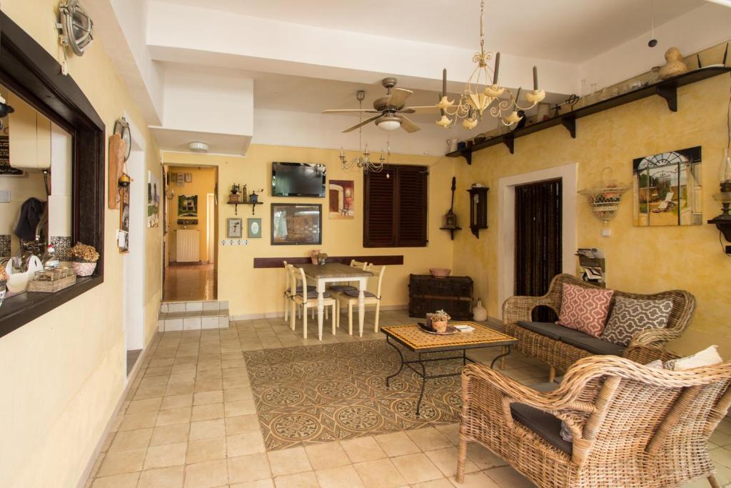 Φωτογραφία από το άλμπουμ του Casa Segota σε Veli Iz