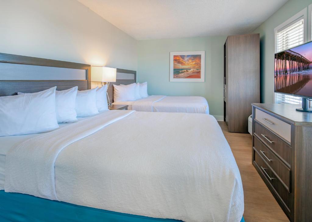 Commander Hotel & Suites - 