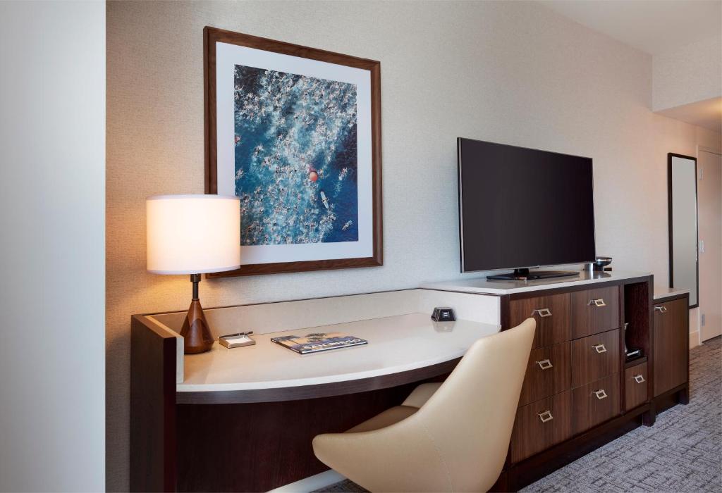 Hilton San Diego Bayfront - 
