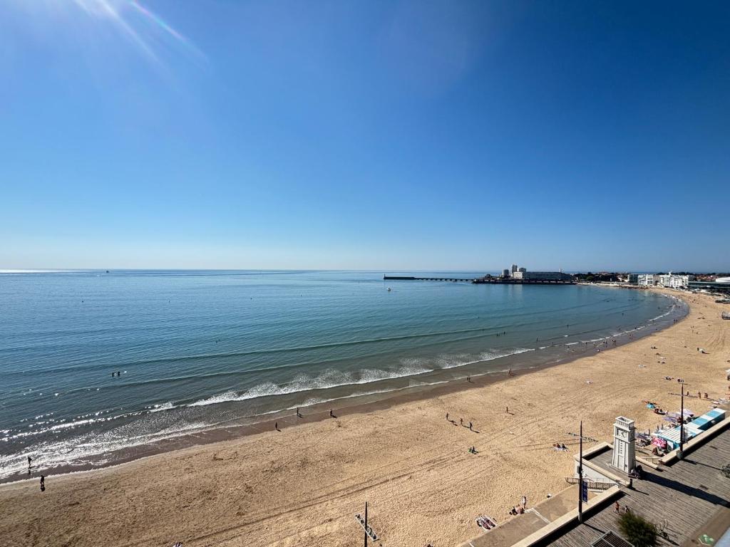 Appartement T2 avec balcon face mer - FR-1-197-132