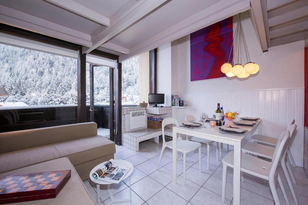 Grand Roc C303 from Slopes 280m, View, Parking & WiFi - Happy Rentals