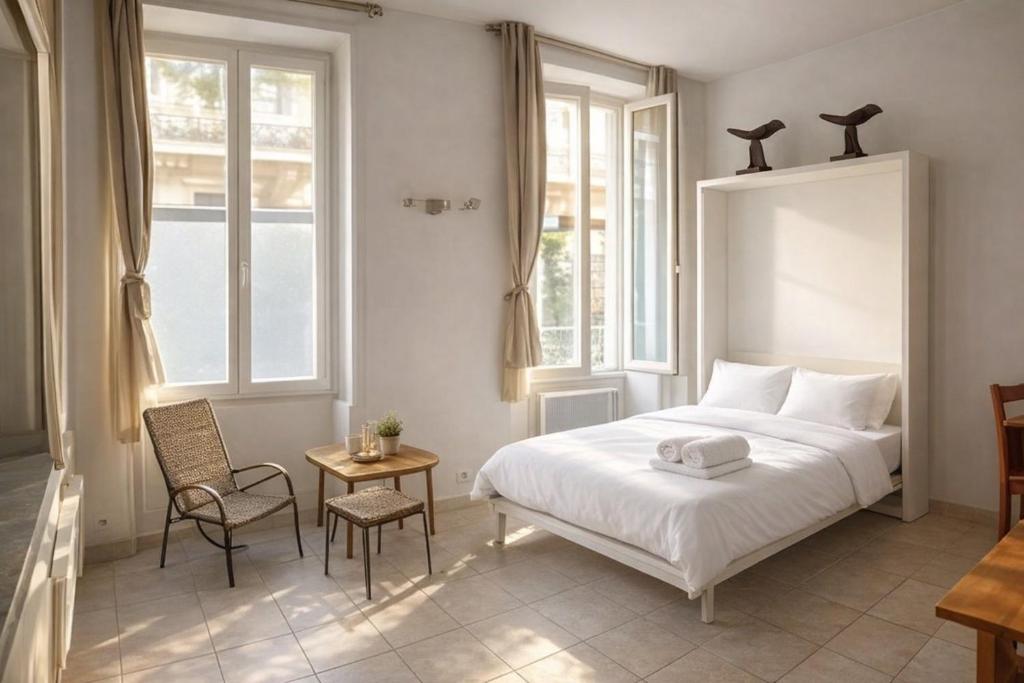 L’Écrin du Chemin Vert – Studio parisien