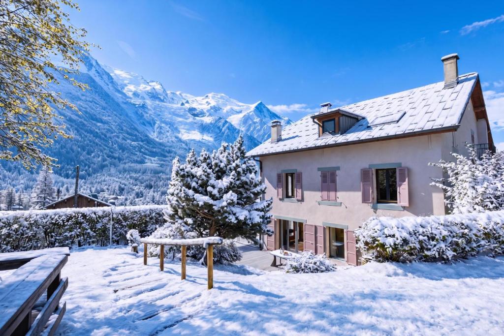 Chez Roberto Chamonix 3BR Duplex with Sauna & Garden - Happy Rentals