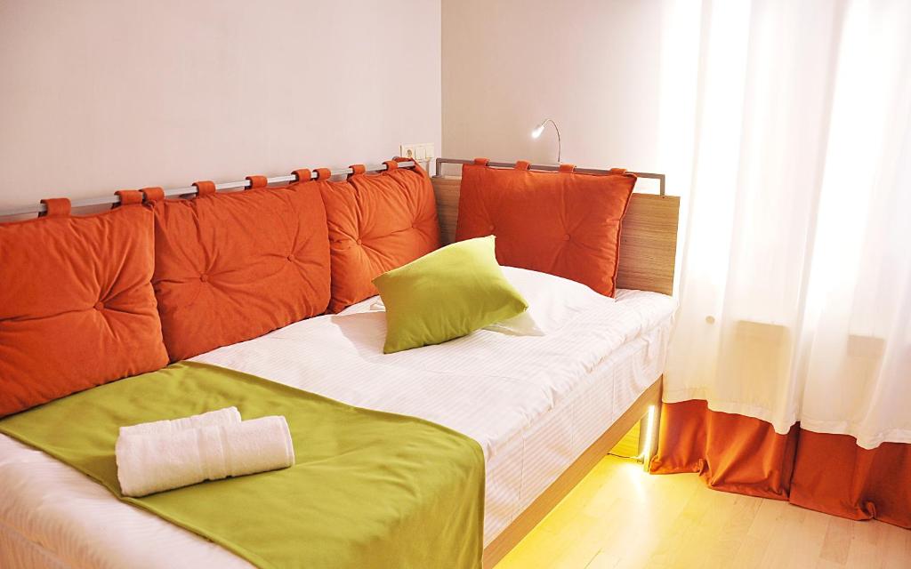 Postel nebo postele na pokoji v ubytování Boutique Hotel Avlabar