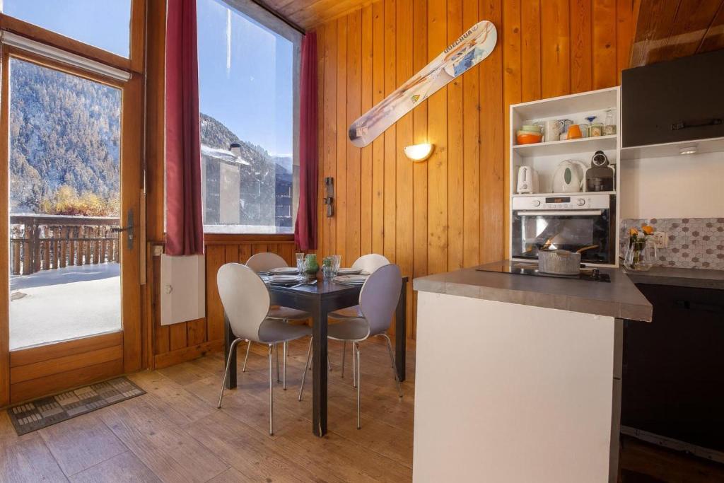 Grand Roc Studio708 from Slopes 280m, Parking & WiFi - Happy Rentals