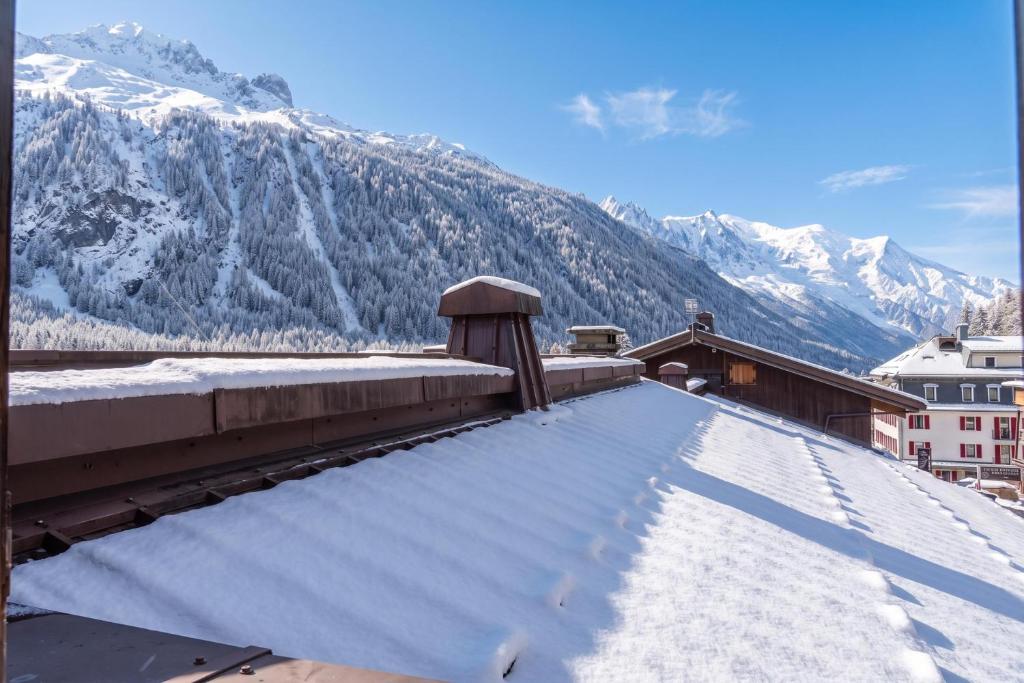 La Persévérance15 - 2BR Sleeps 6 | Near Ski Lift & Mont Blanc Views - Happy Rentals