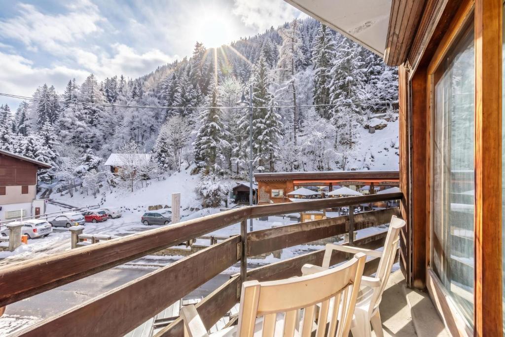 Le Bellevue 04 Argentière Village Walk to Lifts & Pool - Happy Rentals
