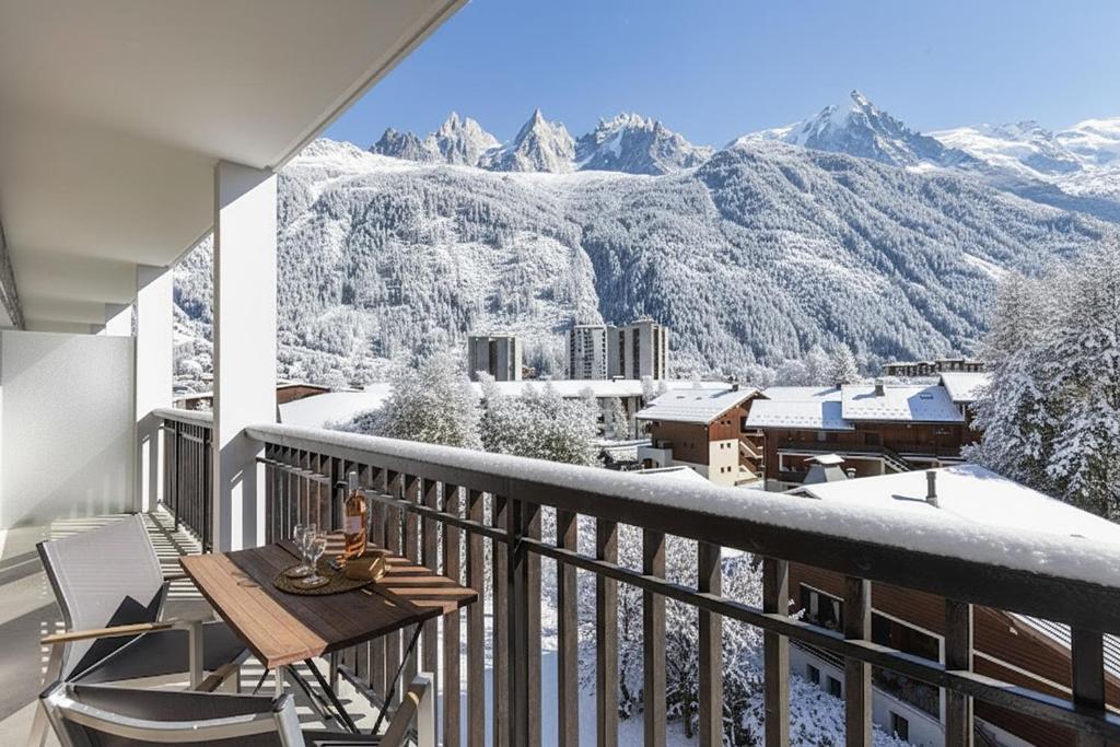 Résidence La Vallée Blanche in Chamonix Balcony & Mont Blanc Views - Happy Rentals