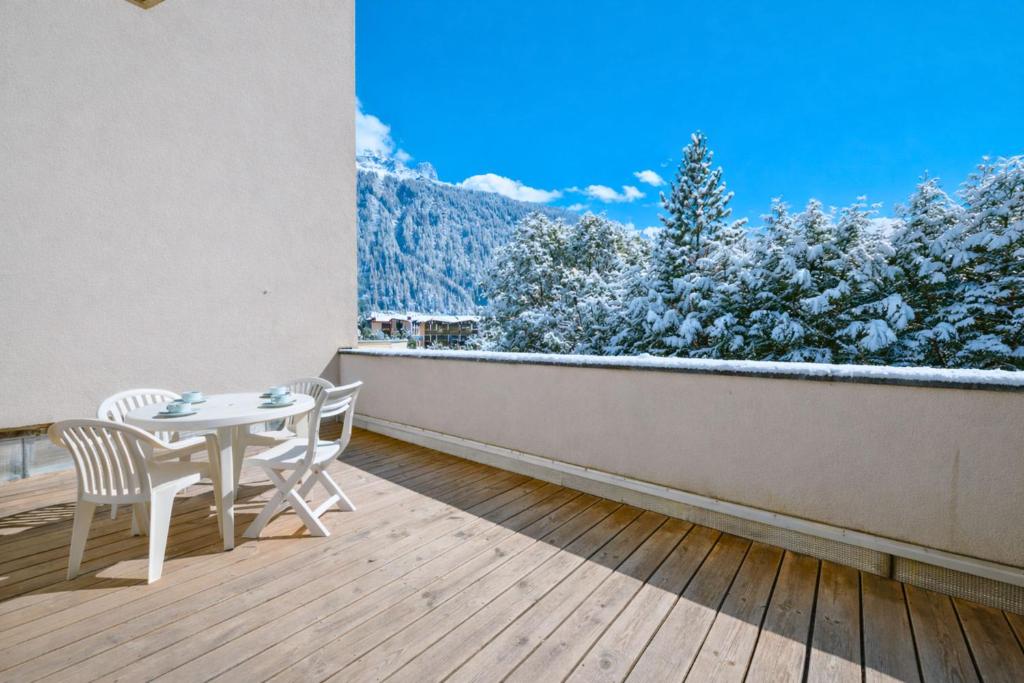 Le Cristal MB5 Pool & Parking - Happy Rentals