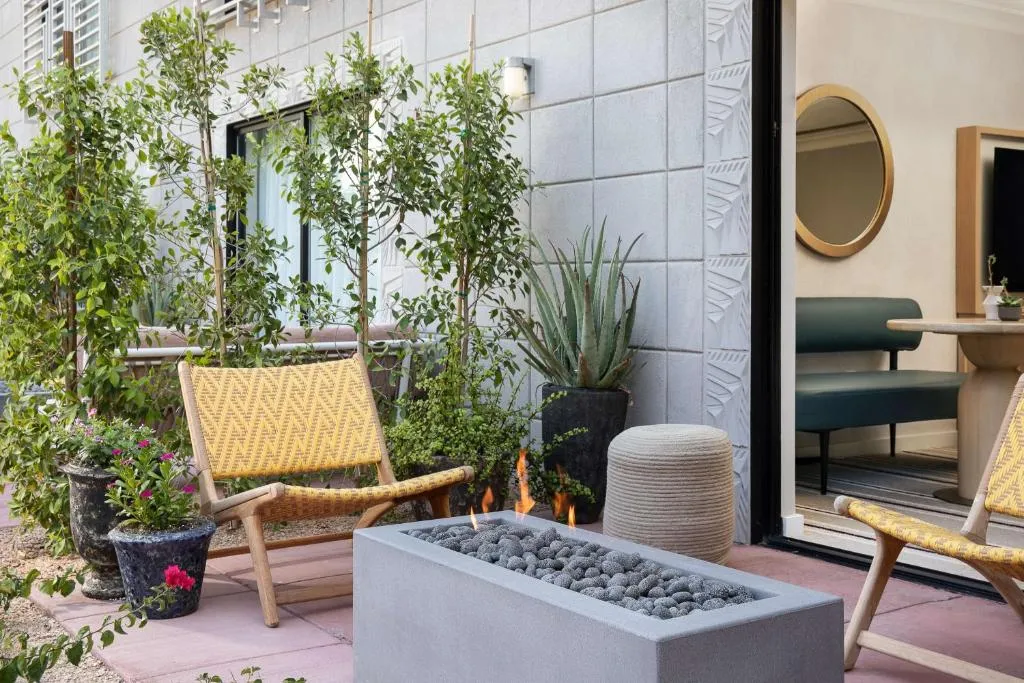 Premier King Suite with Firepit