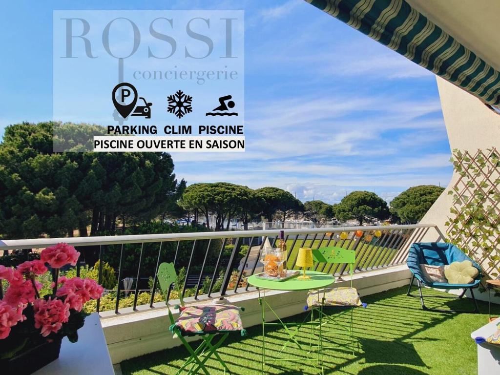 Le Quai aux Fleurs avec Parking sécurisé Clim Piscine à Port Camargue - ROSSIconciergerie - Linge inclus