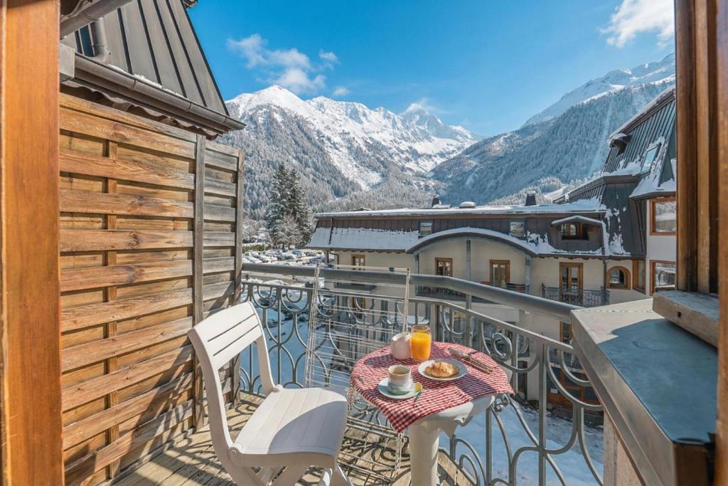 Le Cristal MB13 Mountain View, Pool, Parking & Free WiFi - Happy Rentals